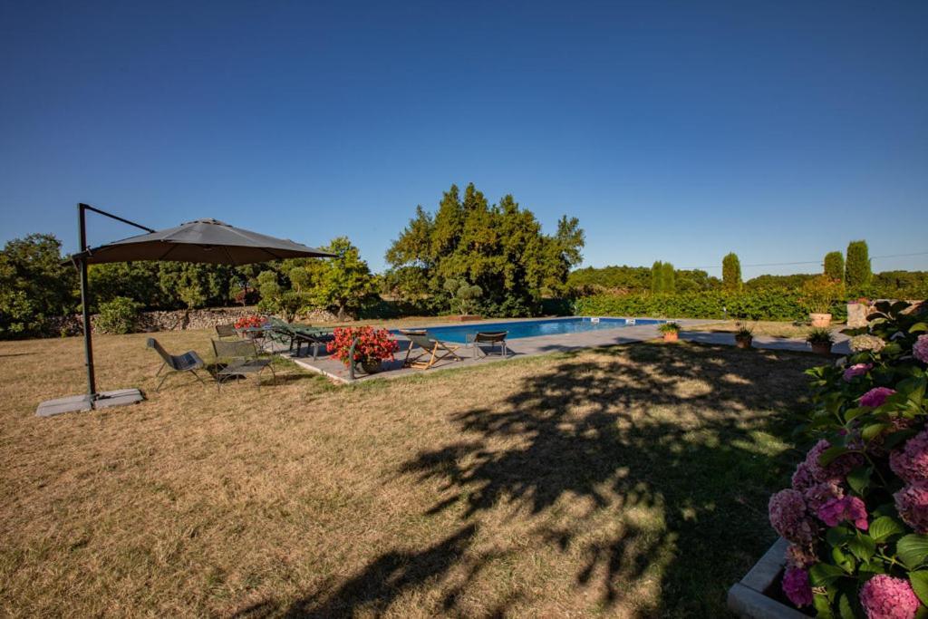 Domaine De Laplan Bed and Breakfast Cezan Exteriör bild
